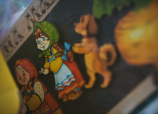 Children's storybook characters with a dog and onion